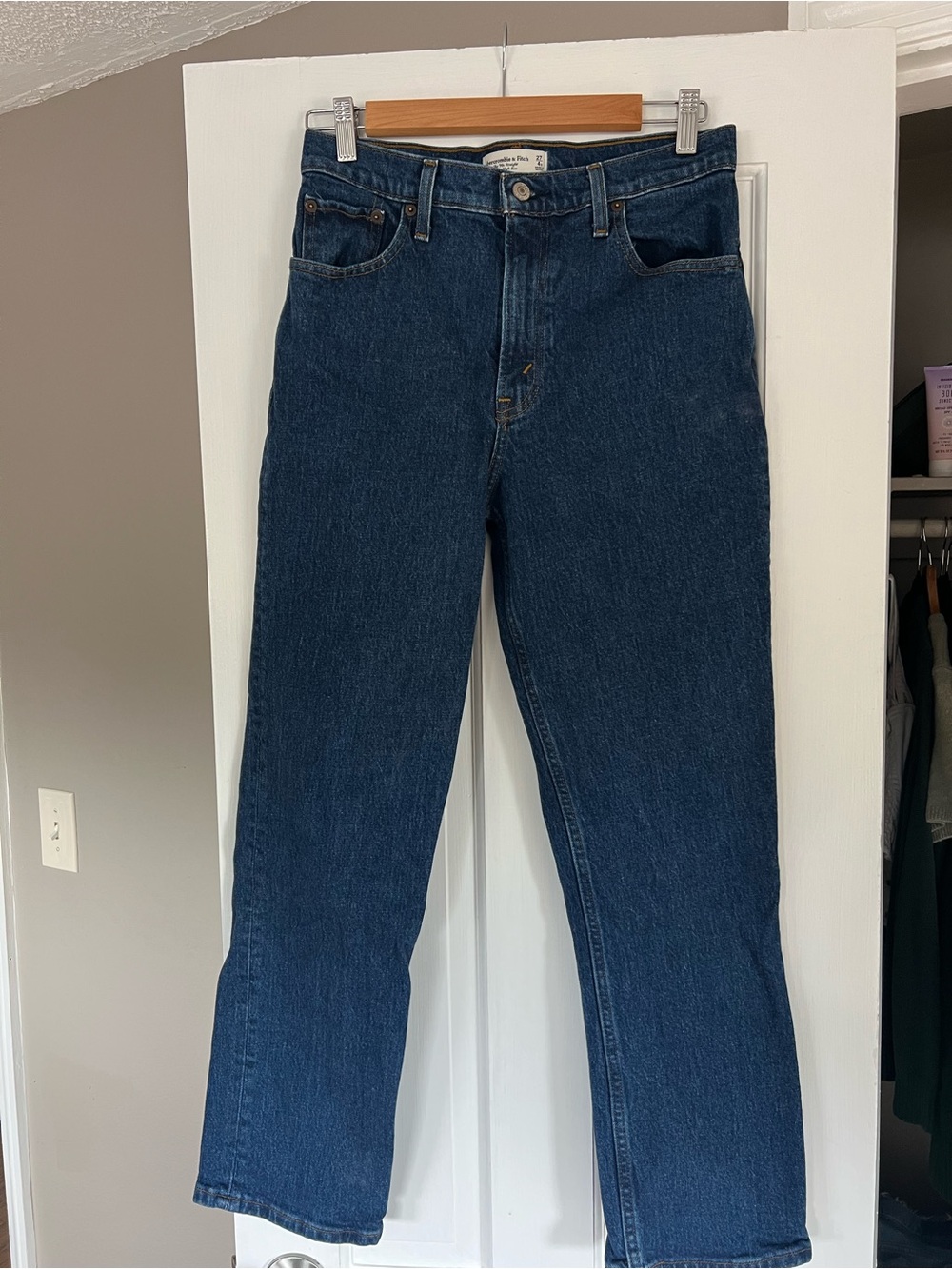 Abercrombie & Fitch Women’s 90’s Straight Jeans